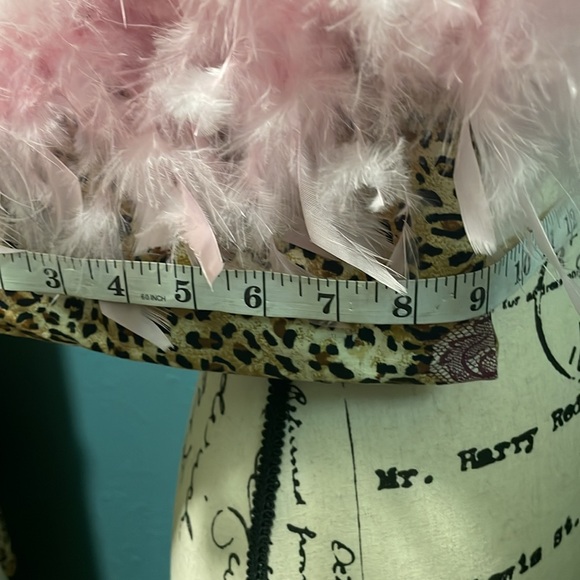 Handmade pink feather boa small purse w/cheetah print handle & body velcro close - Picture 13 of 13